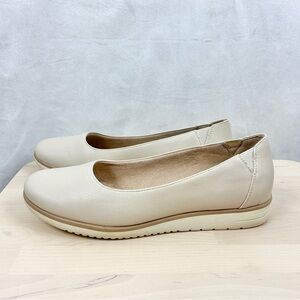 Naturalizer Cream Flats
